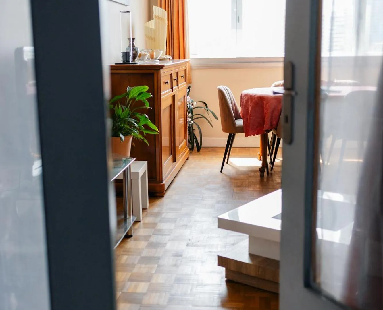 The Cosy Eiffel Apartment Paris