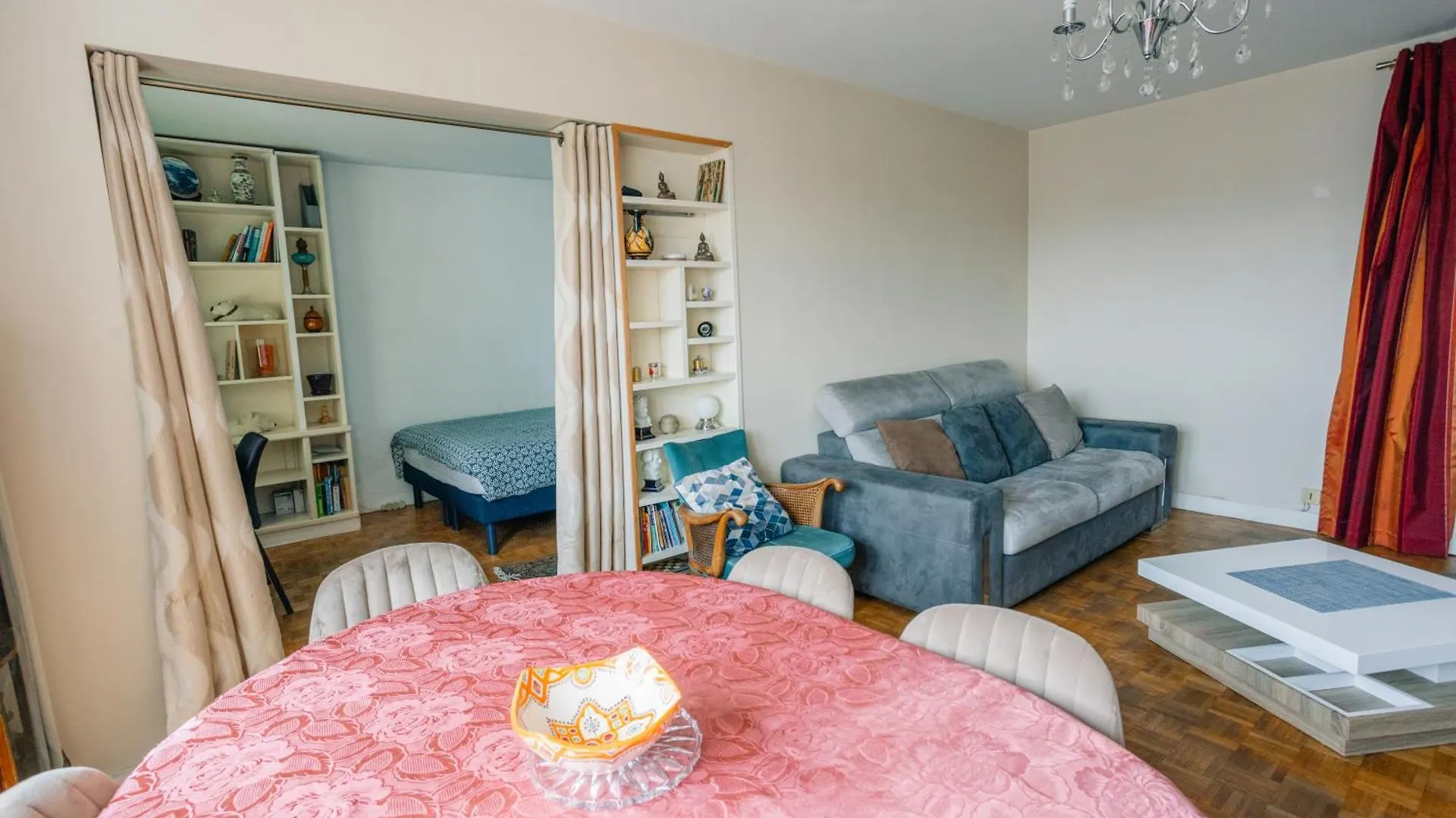 The Cosy Eiffel Apartment Paris France